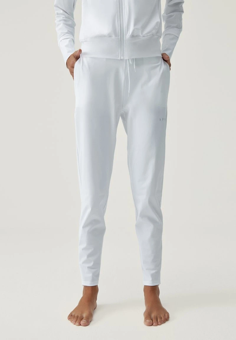 Born Living Yoga JOGGER AIRLA - Jogginghose - White 3 Born Living Yoga JOGGER AIRLA - Jogginghose - White
