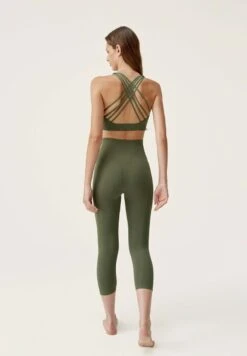 Born Living Yoga APAMALA - Sport-BH Mit Mittlerer Stützkraft - Verde Oscuro -Born Living Yoga Verkäufe 1555637a5efc49139f7b17bdff2e0399