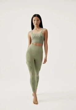 Born Living Yoga SUNSET - Sport-BH Mit Leichter Stützkraft - Verde Claro -Born Living Yoga Verkäufe 29134f08b2094c65bd321e5e03f9667d 1