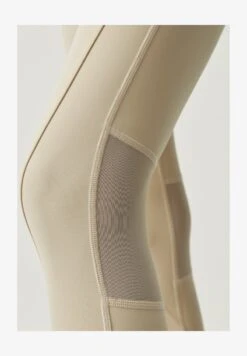 Born Living Yoga Tights - Oat Milk 12 Born Living Yoga Tights - Oat Milk -Born Living Yoga Verkäufe 378a50f1a7fd429893157c1f957d7195