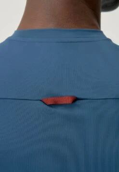 Born Living Yoga VOLTA - T-Shirt Basic - Sea Blue -Born Living Yoga Verkäufe 497eae70ec7347c29648a0a86629e2e1