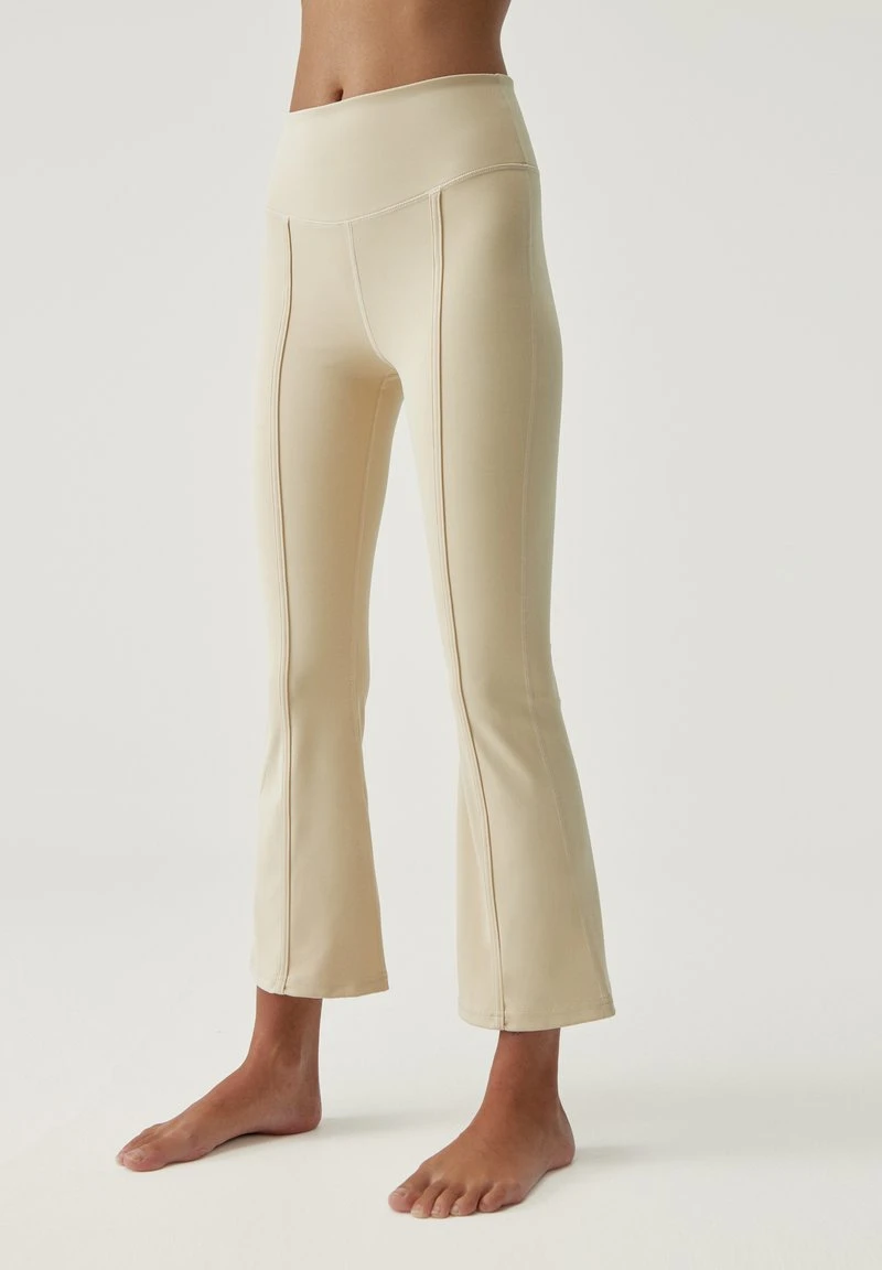 Born Living Yoga JIN FLARE - Tights - Oat Milk 3 Born Living Yoga JIN FLARE - Tights - Oat Milk