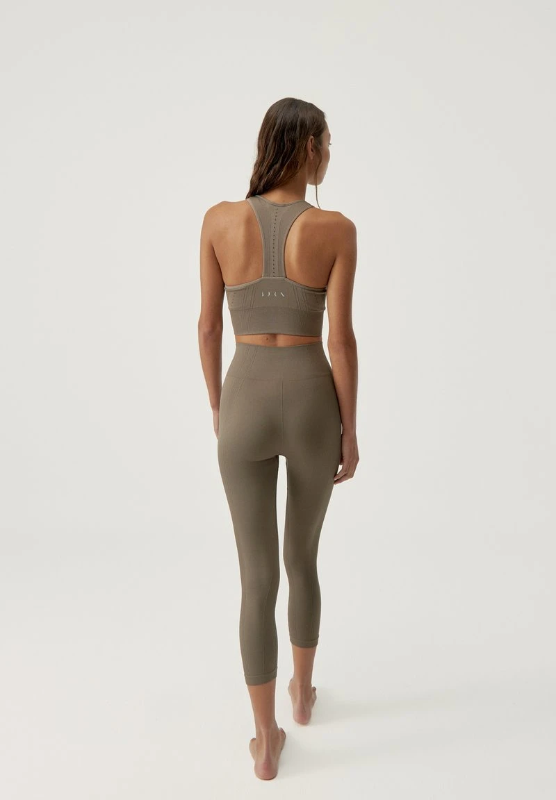 Born Living Yoga ZINA - Tights - Fossil 4 Born Living Yoga ZINA - Tights - Fossil – Bild 2