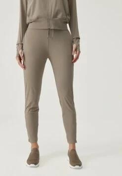 Born Living Yoga TAMOE STONE - Jogginghose - Stone 13 Born Living Yoga TAMOE STONE - Jogginghose - Stone -Born Living Yoga Verkäufe 785675a65c654de093e657be0271cb5e 3