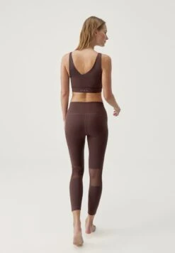 Born Living Yoga JIN - Sport-BH Mit Mittlerer Stützkraft - Cacao 10 Born Living Yoga JIN - Sport-BH Mit Mittlerer Stützkraft - Cacao -Born Living Yoga Verkäufe 8686b805743144219276e74fada0cc24