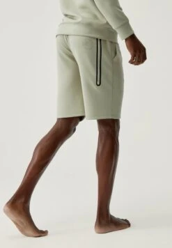 Born Living Yoga YANGTSE RIVER STONE - Kurze Sporthose - River Stone -Born Living Yoga Verkäufe 8760e660ae834244a5158d15691a1134