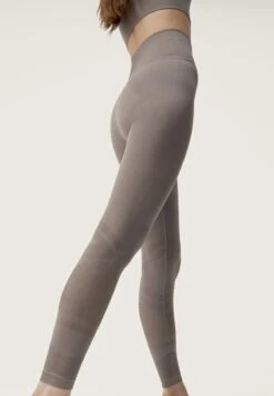 Born Living Yoga MAYA - Tights - Marron Topo 11 Born Living Yoga MAYA - Tights - Marron Topo -Born Living Yoga Verkäufe 9f951385018a4eafbf54f572a61835cd