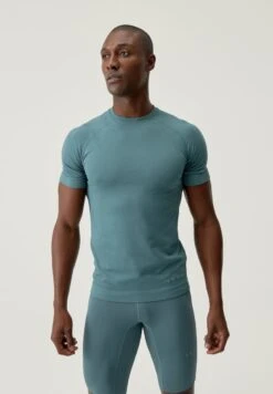 Born Living Yoga OTAWA - T-Shirt Basic - Grey Green 12 Born Living Yoga OTAWA - T-Shirt Basic - Grey Green -Born Living Yoga Verkäufe b60fb24a5a17418fa1807bec07c4b142 3