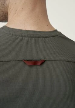 Born Living Yoga NEKONG - Langarmshirt - Verde Oscuro 10 Born Living Yoga NEKONG - Langarmshirt - Verde Oscuro -Born Living Yoga Verkäufe bd4cf1a8b5824432b4b4d41ff60ba1ee