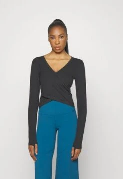 Born Living Yoga DANDAY - Langarmshirt - Azul Claro -Born Living Yoga Verkäufe c046cb563b0d4ad0956f727d18e70810