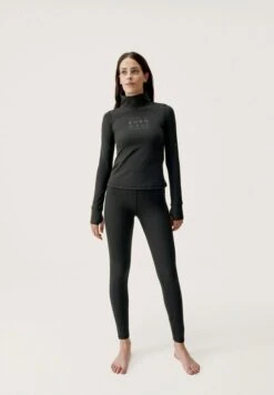 Born Living Yoga WARM - Langarmshirt - Black -Born Living Yoga Verkäufe e5e5ed025a144b92bcab09dcca7ed6dc