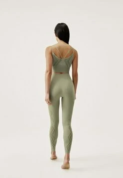 Born Living Yoga KASAMA - Sport-BH Mit Mittlerer Stützkraft - Verde -Born Living Yoga Verkäufe f0204ada7b254468a7114929c2626216