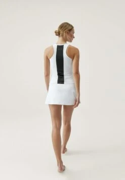 Born Living Yoga LAVER - Sportrock - Blanco 10 Born Living Yoga LAVER - Sportrock - Blanco -Born Living Yoga Verkäufe f7ee4da1a8aa41ef8d800e0de03b7667