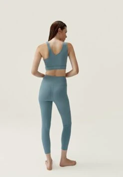 Born Living Yoga Sport-BH Mit Mittlerer Stützkraft - Gris 12 Born Living Yoga Sport-BH Mit Mittlerer Stützkraft - Gris -Born Living Yoga Verkäufe f80105cc0de34f13bf117e51c1455eba